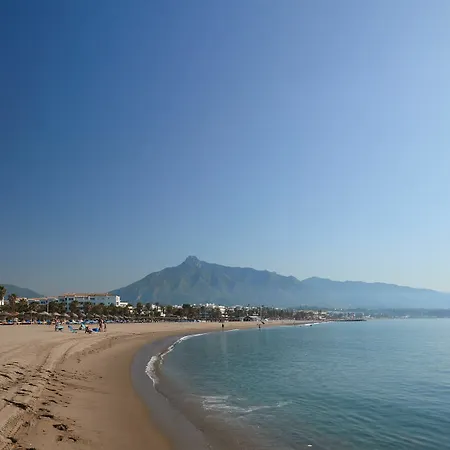Livescape Playa Rocio 4* マルベーリャ